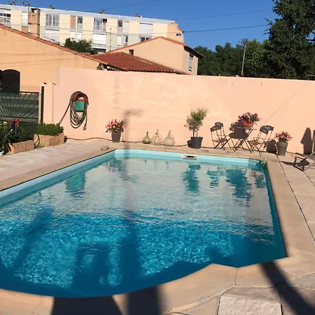 Studio Independant, Piscine & Jardin En Centre-Ville Aubagne Exterior foto