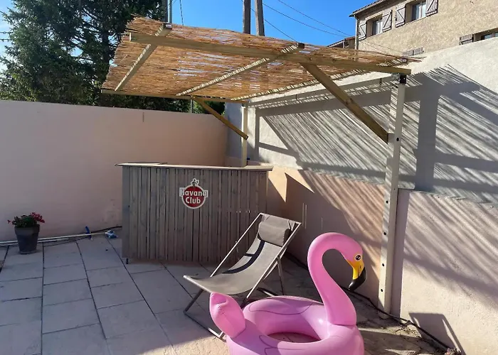 Studio Independant, Piscine & Jardin En Centre-Ville